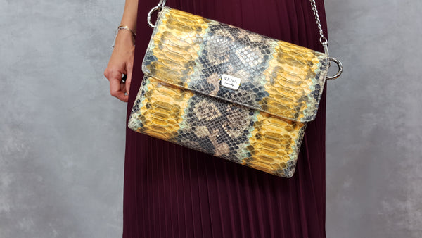 Snake Necessitiesss - naked edition