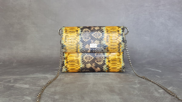 Snake Necessitiesss - naked edition